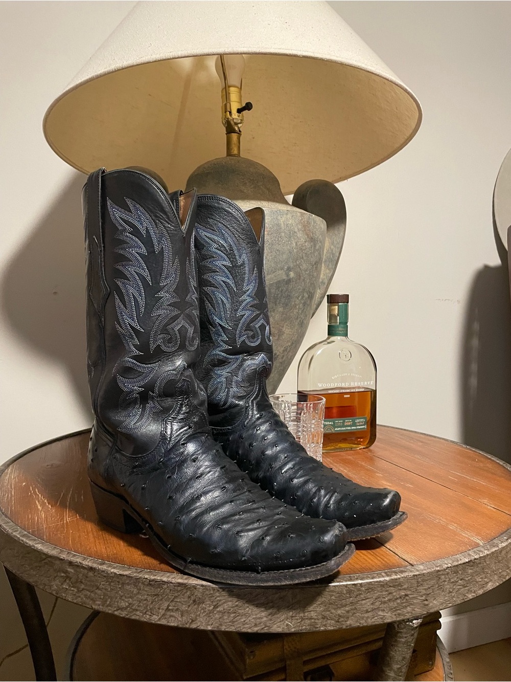 Lucchese Elgin navy blue size 9